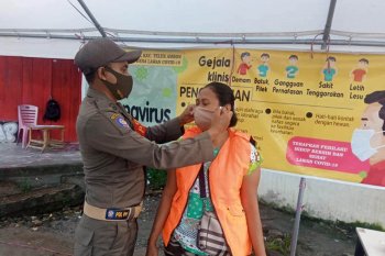 Pekanbaru berlakukan PSB kecil bagi warga Tampan dan jam malam