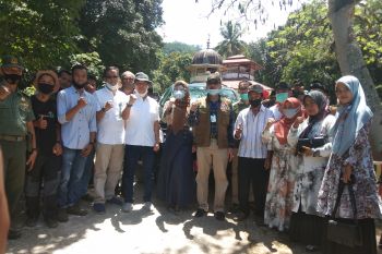 Bupati Pessel resmikan objek wisata terintegrasi budidaya ikan