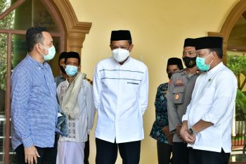 Pembangunan area peristirahatan Jeneponto gunakan tenaga-bahan lokal
