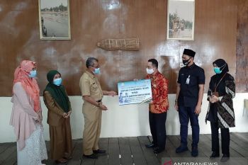 Mandiri Syariah bantu  ratusan  APD cegah COVID-19 di Kuansing, begini penjelasannya