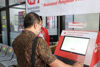 PMI Sleman meluncurkan anjungan mandiri donor darah