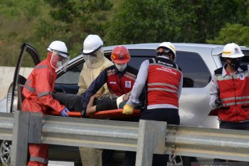 Simulasi penanganan kecelakaan di jalan tol