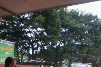 Gubernur Ikuti Final Turnamen Tenis Lapangan Danrem Cup I