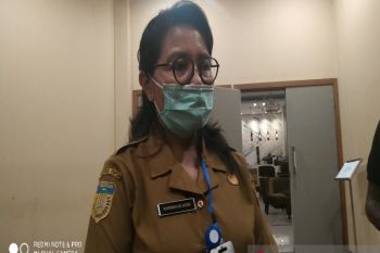 Nakes test usap COVID-19 pelayanan kesehatan di Puskesmas Kwano ditutup