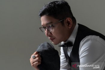 Pasha Ungu rilis album solo "Di Atas Langit"