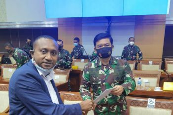 Legislator minta Panglima TNI bentuk tim investigasi tewasnya Pdt Zanambani