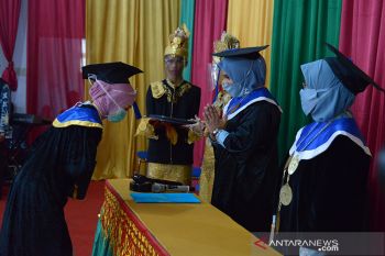 Wisuda dengan Prokes ketat
