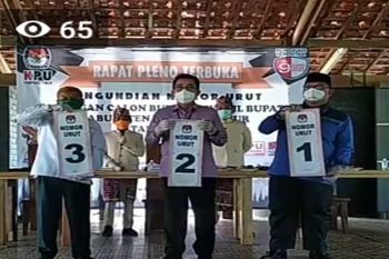 KPU Lampung Timur gelar pengundian nomor urut pasangan calon