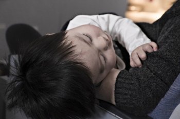 Empat fakta yang harus diketahui orangtua mengenai pneumonia anak