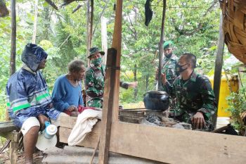 Dansatgas TMMD Kodim 1711 tinjau rumah warga Kampung Kakuna