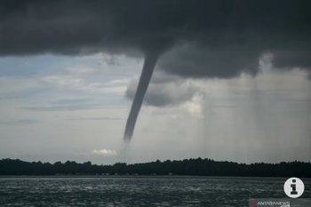 BMKG ingatkan waspada cuaca ekstrem dan gelombang tinggi di Kepri