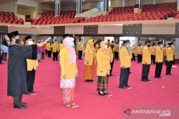 Penelitian harus menjadi budaya bagi dosen di UNP