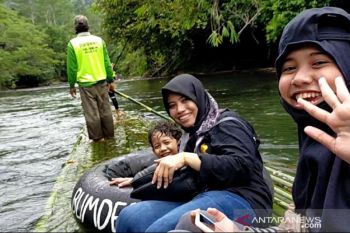 Video - Menjajal tantangan dan pesona alam Balanting Paring Liang Lahung, Loksado
