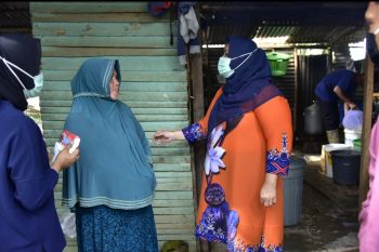 Kampanye perdana, Kasmarni keliling kampung sapa masyarakat desa