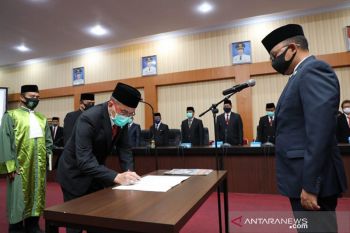 Bupati perpanjang masa jabatan Sekda Bantaeng