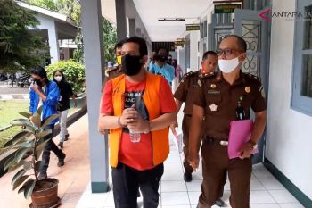 Video - Kejari Purwokerto tangkap DPO kasus penipuan senilai Rp4,6 miliar