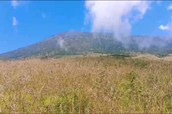 Harapan warga terhadap Gunung Rinjani