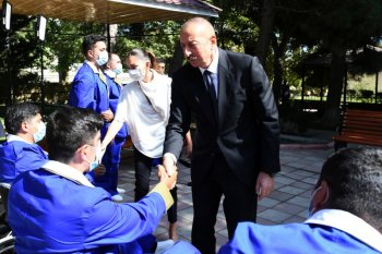Mulai Senin, Azerbaijan siap suntikkan 4 juta dosis vaksin Sinovac