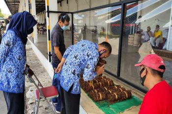Pabrik rokok di Temanggung tingkatkan pembelian tembakau