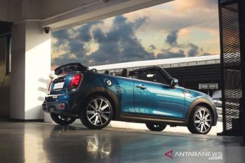 MINI Cabrio Sidewalk Edition meluncur di Indonesia, ini harganya