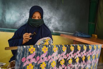 Batik Riau kekurangan penerus hanya dua perajin tersisa