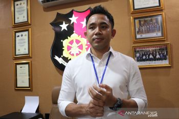 Warga diingatkan  selektif beli saham daring
