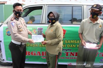 Polda Sulteng beri layanan khusus perjangan SIM kepada keluarga besar TNI