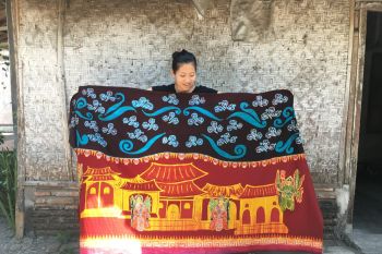 Batik Tulis Singkawang tembus pasar Sarawak