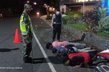 Gugus Tugas COVID-19 patroli malam tegakkan disiplin protokol kesehatan