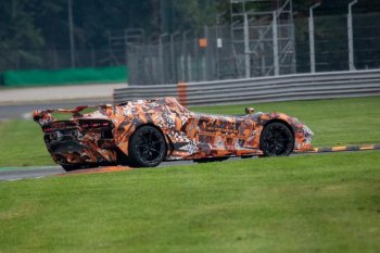 Lamborghini merilis gambar dari kendaraan terbaru