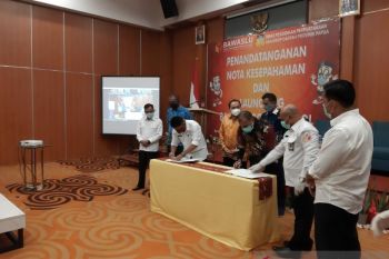 Bawaslu Papua-Disdik luncurkan program "Bawaslu go to school"