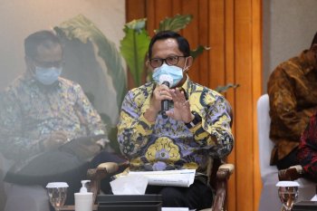 Mendagri: PP turunan UU Cipta Kerja akan rampung bulan depan