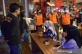 Pemkot Palu  ancam cabut izin pengusaha abaikan protokol kesehatan