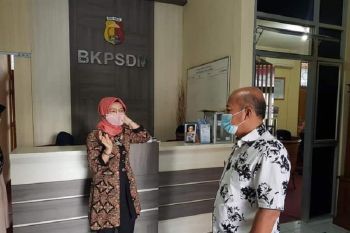 Pjs Wako Solok ajak OPD edukasi masyarakat patuhi protokol COVID-19