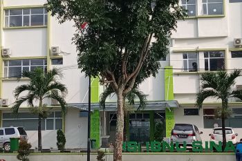Kasus positif COVID-19 bertambah, layanan IGD-poliklinik RS Yarsi Simpang Empat ditutup sementara