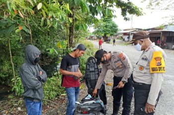 Polres Yahukimo razia senjata tajam di Dekai