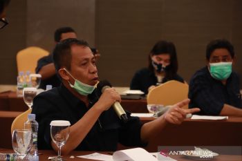 KPU Sigi  wajibkan seluruh jajarannya ikuti rapid test-swab cegah COVID