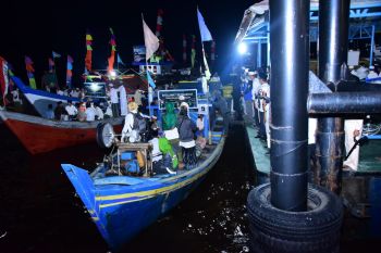 Lepas peserta sholawat beghanyut,  ini harapan Bupati Bengkalis