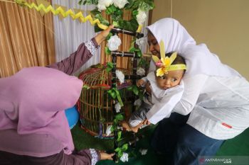 Tradisi Tedak Siten