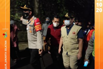 Wagub DKI Jakarta tinjau lokasi banjir dan longsor