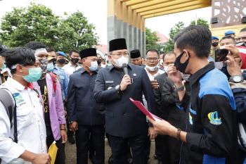 Aksi Damai UU Cipta Kerja, Bupati Muba temui mahasiswa dan buruh