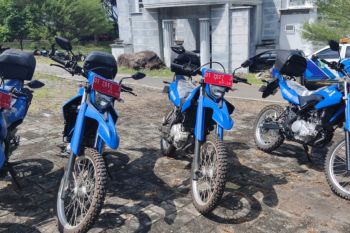 BKKBN serahkan 17 kendaraan operasional roda dua di Kolaka Utara