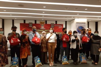 Kemensos mengimbau penerima bantuan sembako tetap patuhi protokol