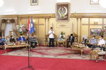 Kapolda Sulsel bahas situasi daerah terkait gelombang unjuk rasa UU Cipta Kerja