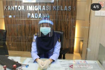 Kantor Imigrasi Padang wajibkan pengurus paspor terapkan protokol kesehatan