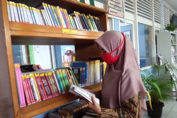 Ini dampak COVID-19 terhadap kondisi kunjungan ke perpustakaan umum Kabupaten Solok