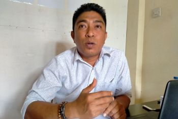 Bawaslu Parimo belum terima laporan pencopotan APK cagub Sulteng