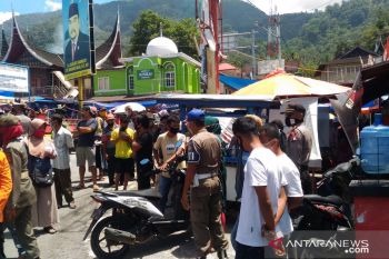 Pemkab Agam lakukan operasi yustisi di pusat keramaian