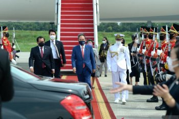 Presiden Jokowi sambut kedatangan PM Jepang di Istana Bogor