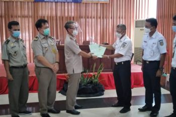 PT KAI terima sertifikat hak tanah dari BPN OKU